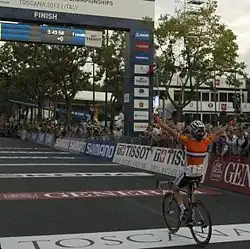 Marianne Vos winning the race