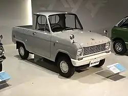 1966-1968 Mazda B360 truck (KBDA33; second facelift)