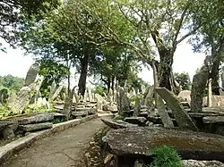 Stone memorial of U.Mawthaw - dur-briew, Nartiang