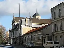 Current view of the church from Rue Franklin