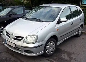 Nissan Almera Tino (V10)
