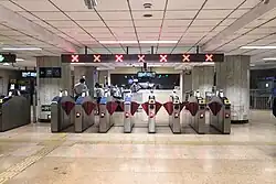 Line 2 north concourse