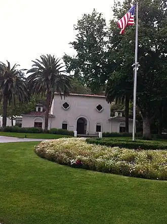 Original building at Cresta Blanca Winery