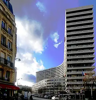 The Grand Pavois seen from rue Lecourbe