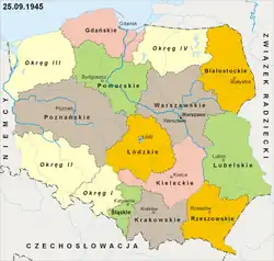 The administrative subdivisions of Poland from 25 September 1945 to 24 June 1946, including the District of Western Pomerania.