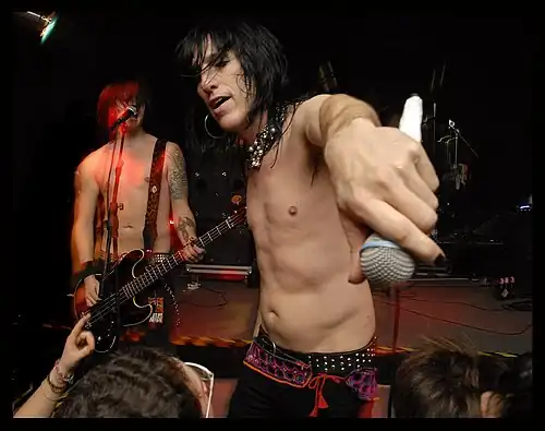 Paul Black performing in 2007