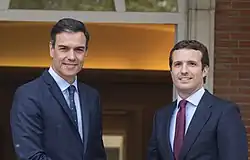Picture of Pedro Sánchez meeting Pablo Casado in Moncloa palace