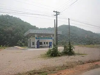 Petrol station in Cao Sơn commune.