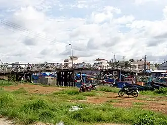 A bridge on Dương Đông river