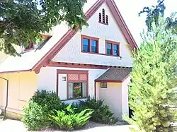 East Side (Pleasant Street)