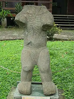 Image 40Anthropomorphic figure from the Proto-Lencan culture found at Los Naranjos, Honduras. An example of Mesomerican art during the preclassic Period. (from Mesoamerica)
