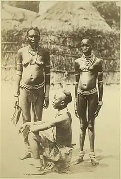 Acholi family