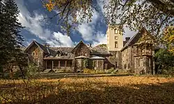 Hunting palace in Moja Wola