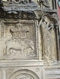 Exotic beasts - an elephant on the central portal of Saint Stephen