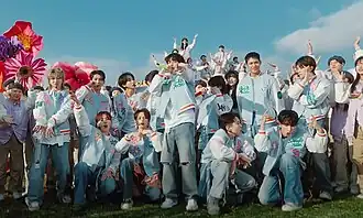 Seventeen receiving their cultural award.