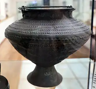 Bronze situla, Narce, Petrina necropolis, tomb 4, 730-720 BC.