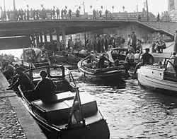Locks in operation 1958