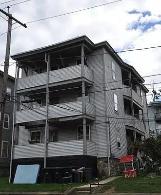 Building at 25–27 River Street