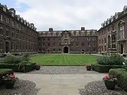 St Catharine's College, the buildings surrounding Principal Court