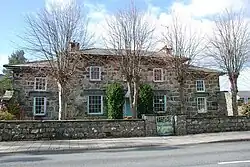 Ty Nanney, including forecourt walls, gate piers and gate