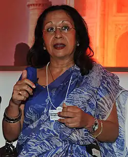 Tavleen Singh, Journalist