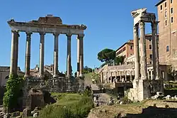 Image of the ruins of the Temple of Saturn, from front.