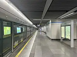 Line 9 platforms