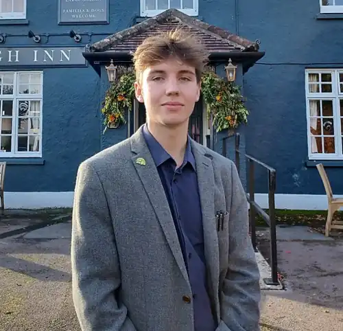 Thomas Daw in Wrington (Cropped).png