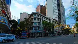 Ton_duc_thang,_Dong_khoi_street,_ben_thanh,_district_1,_hcmcity_-_panoramio