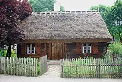A traditional house from Skórzenno, which is currently on display in the Toruń Ethnographic Museum