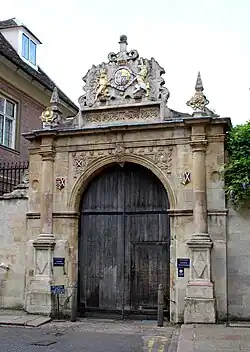 Trinity College, Nevile's Gate to Trinity Lane