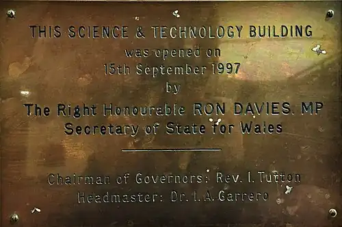Plaque commemorating the opening of the building in 1997.