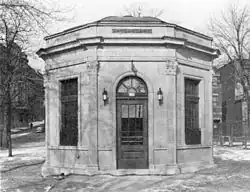 Vespasienne pissoir in Montréal, Quebec