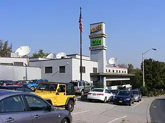 A building with WBFF and WNUV signs
