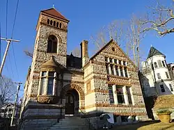 Warren Public Library