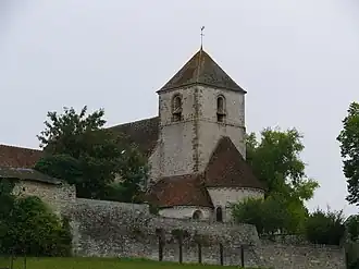 The church in Yèvre-la-Ville