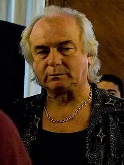 Yes en Conferencia de Prensa 2010-11-30 (5252011299) (cropped).jpg